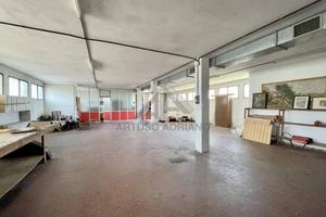 Immobile di 202 m² con 1 locale a Loria