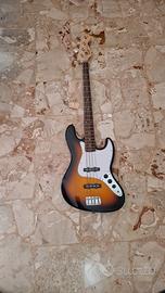 J Bass Squier By Fender
