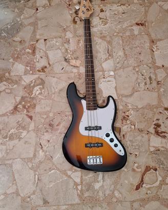 J Bass Squier By Fender