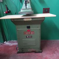 Fustellatrice e apparecchi pelletteria