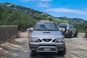 NISSAN Terrano II - 2001