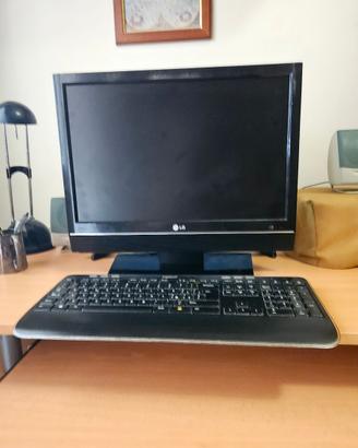 Televisore LG 19LS4R