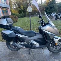 Honda Integra 750 SPORT TRAVEL