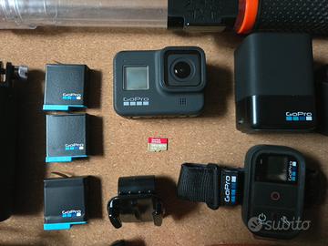 GoPro Hero 8 Black con accessori originali
