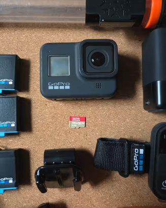 GoPro Hero 8 Black con accessori originali