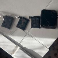 Smart watch serie 3 rotto e batterie