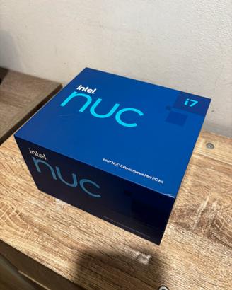 Intel NUC 11 gen i7 / 16Gb / 500ssd - nuovo