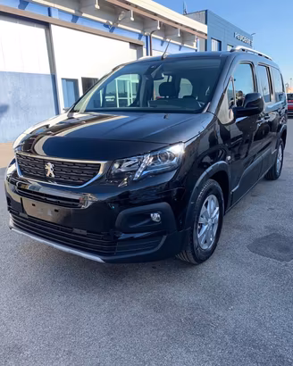 Peugeot Rifter Long BlueHDi 100 Allure con mobili