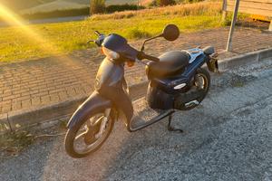 aprilia scarabeo 50