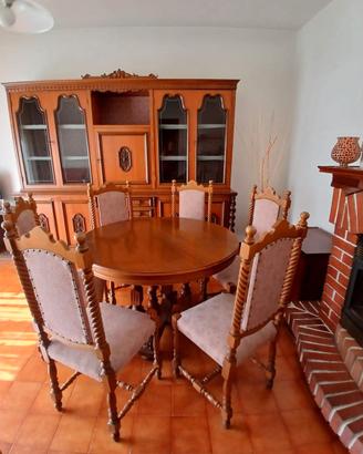 Sala da pranzo completa in legno massello