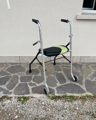 Deambulatore per anziani