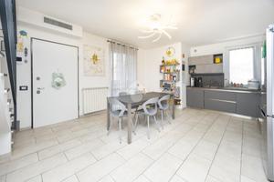4 LOCALI A POZZUOLO MARTESANA