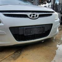 HYUNDAI I30 2010 - PARAURTI ANTERIORE