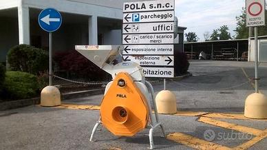 MULINO PER CEREALI BECCARIA USATO