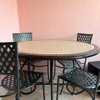 Tavolo mosaico e legno con 4 sedie ferro battuto
