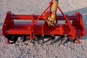 trattore fresa carraro da 1,40 m.