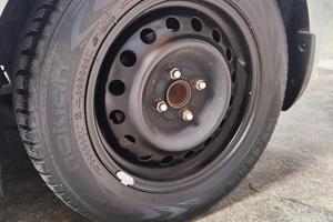 Cerchi KIA-Hyundai  con Gomme Invernali 185/65 R15