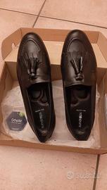 Mocassino in pelle nera BATA n. 41