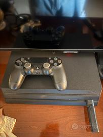 PLAYSTATION 4 PLUS 4 giochi 2 Joystick