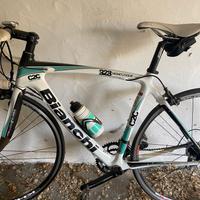 Bici da strada Bianchi 928 C2C in carbonio 