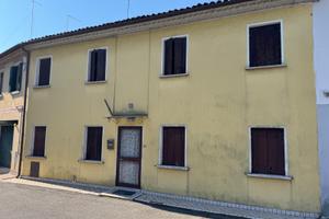 Schiera da ristrutturare