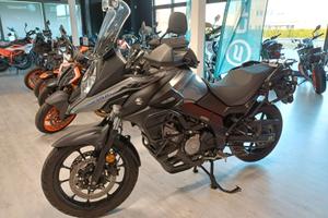 Suzuki V-Strom 650 Explorer
