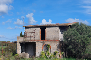 Casa grezza località bacchixeddu, pula