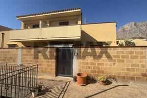 Villa a schiera - Cinisi