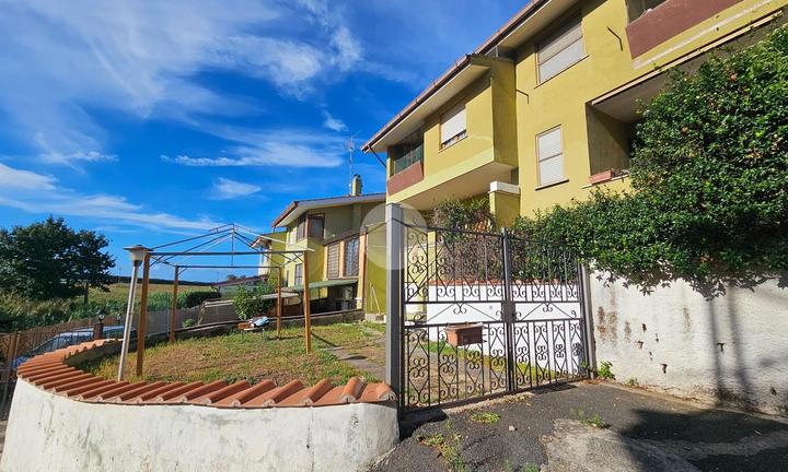 QUADRIFAMILIARE A ANZIO