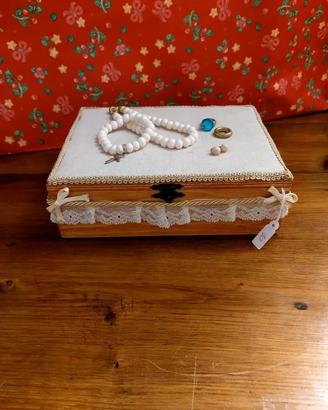 Portagioielli con decorazioni Fimo