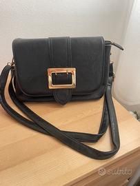 Borsa nera fibbia oro