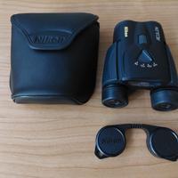 Binocolo Nikon Aculon T11 con zoom 8-24X25