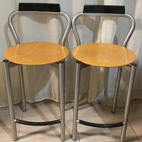 Coppia sgabelli in buone condizioni