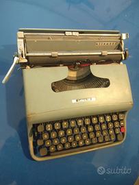 Macchina da scrivere 