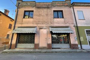 CASA SEMINDIPENDENTE A BASTIDA PANCARANA