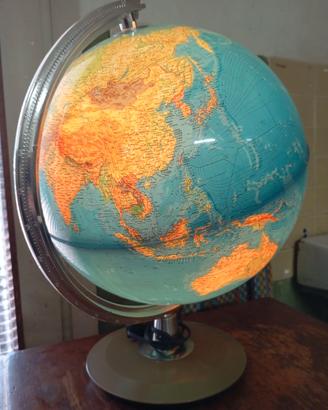 Mappamondo luminoso