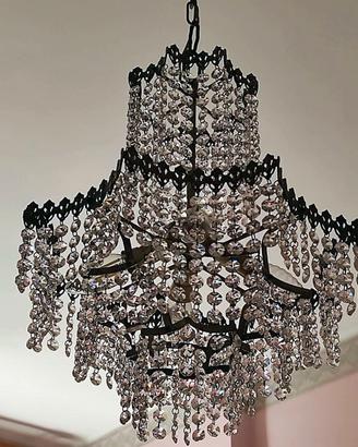 Lampadario vintage a gocce di cristallo