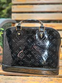 Alma Vuitton MM