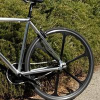 Bicicletta scatto fisso