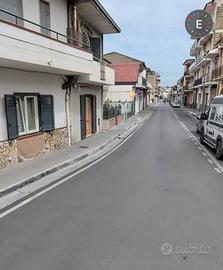 Villa grezza doppio ingresso