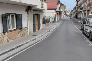 Villa grezza doppio ingresso