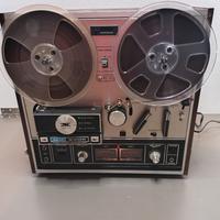 Registratore a nastro vintage Akai X201D