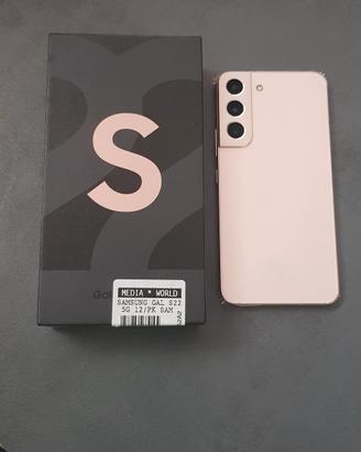 Samsung Galaxy S22 pink