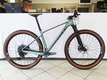 -38% SCOTT Scale RC Team Issue