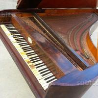 PIANOFORTE FORTEPIANO ANTICO A CODA epoca 1820