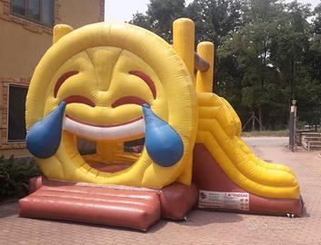 Gonfiabile usato per bambini - saltarello scivolo