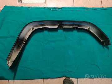 PROFILO PARAFANGO ANT SX TOYOTA L J 70 VX