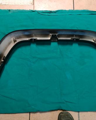 PROFILO PARAFANGO ANT SX TOYOTA L J 70 VX