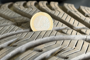 4 Gomme Invernali Kleber 215/45 R17 91V (6-7mm)