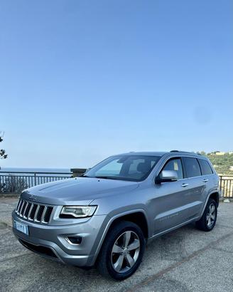 JEEP GRAND CHEROKEE OVERLAND NO SUPERBOLLO